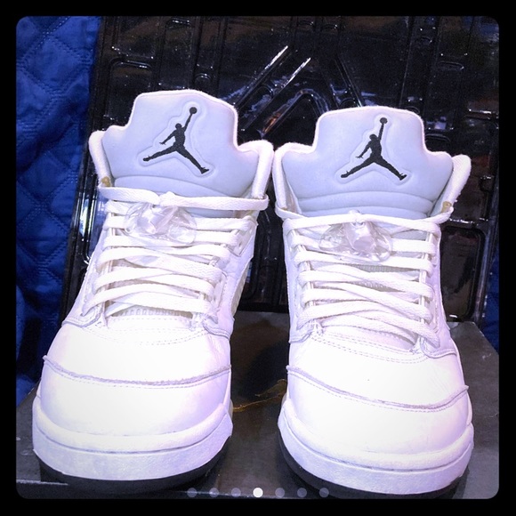 Jordan  metallic 5 - Picture 1 of 6